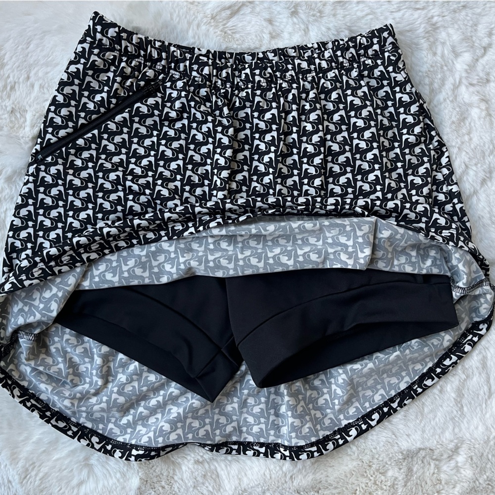 Festa Sports Womens Golf Skirt, Black and White Dog print, size Small - Picture 2 of 6
